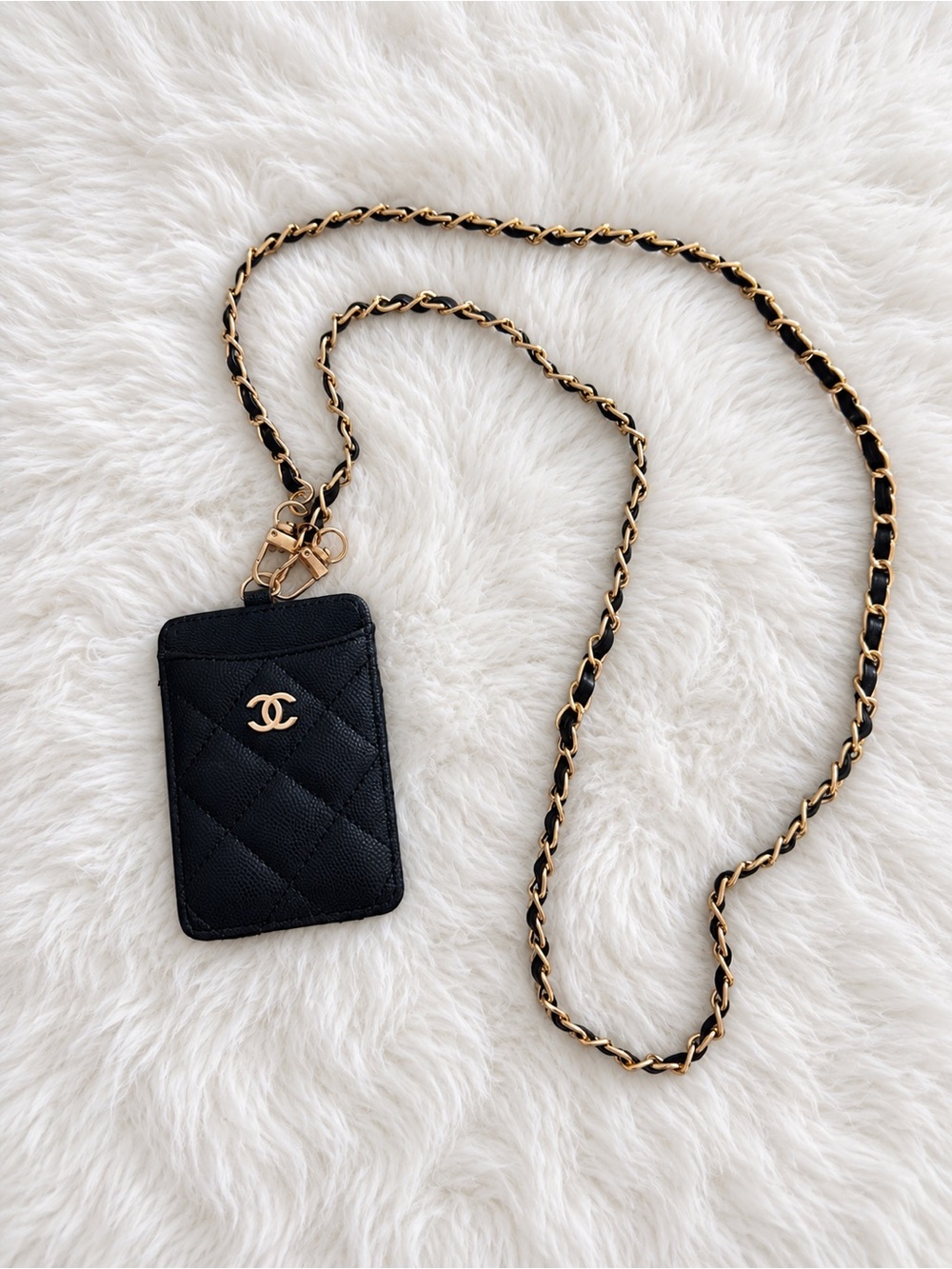 GWP CC Black Quilted Card Holder with Gold Chain Lanyard